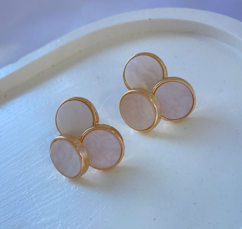 d329857e-6ed7-42a2-8388-35b5530ceb4d